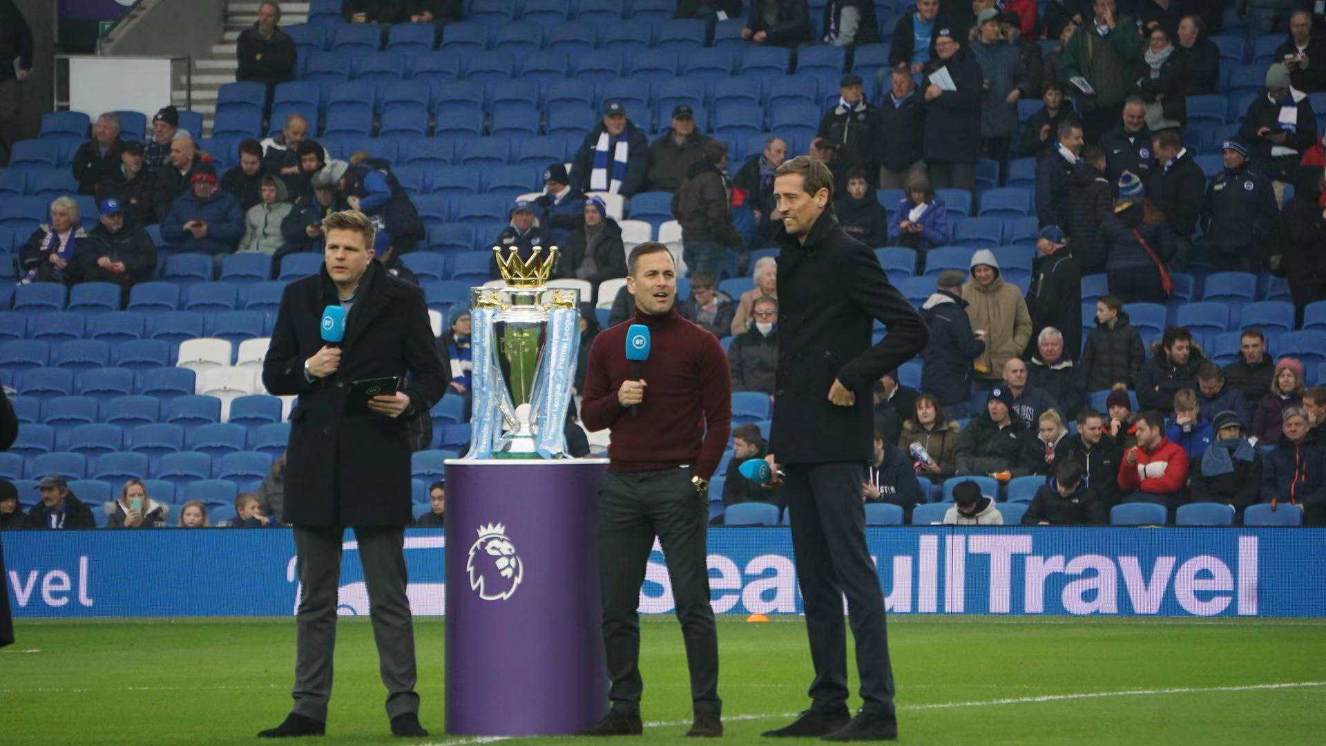 创造历史，英格兰女足成首支海外大赛夺冠的英格兰代表队.